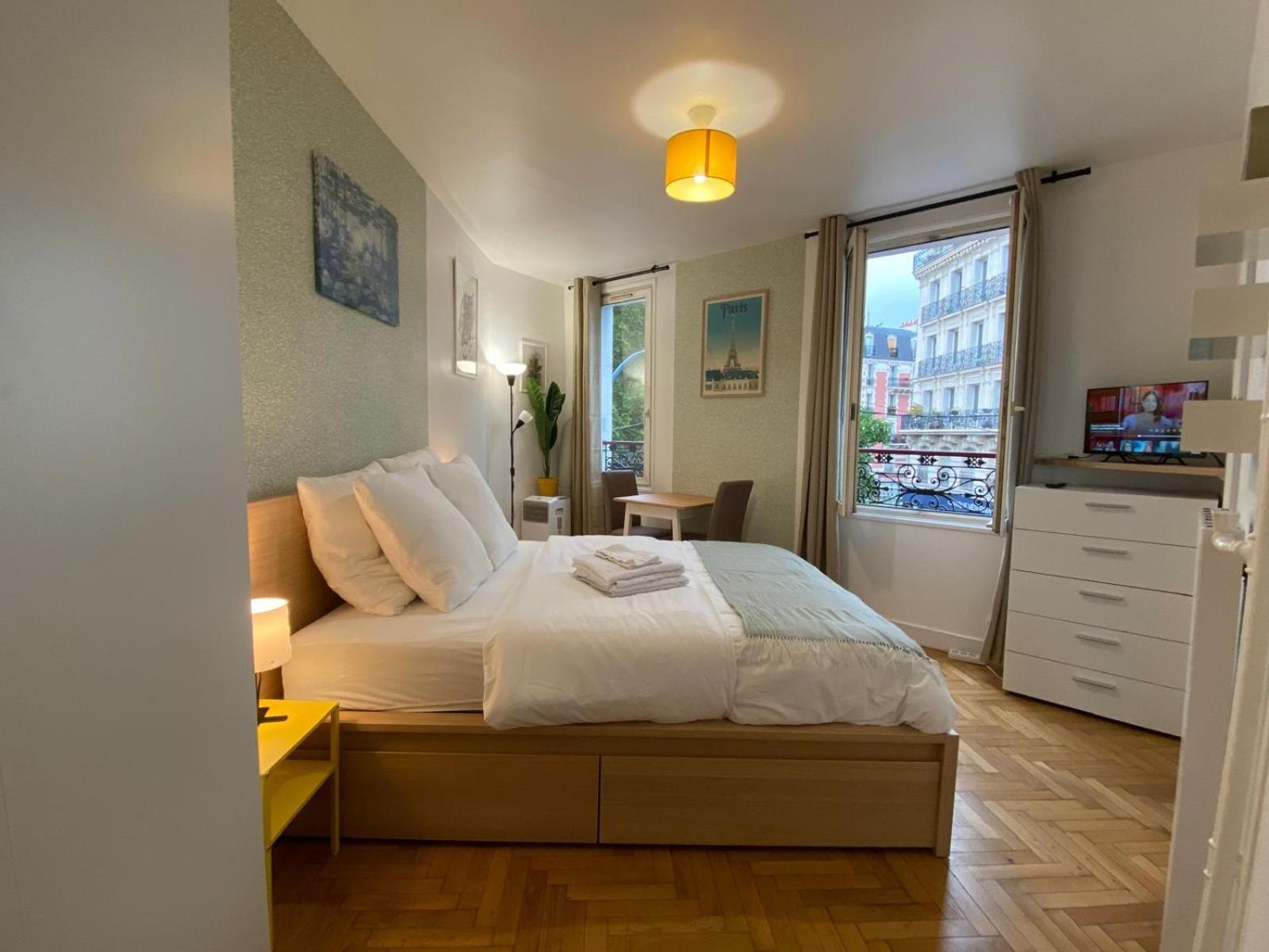 Studio Number 6 Pantin Bagian luar foto