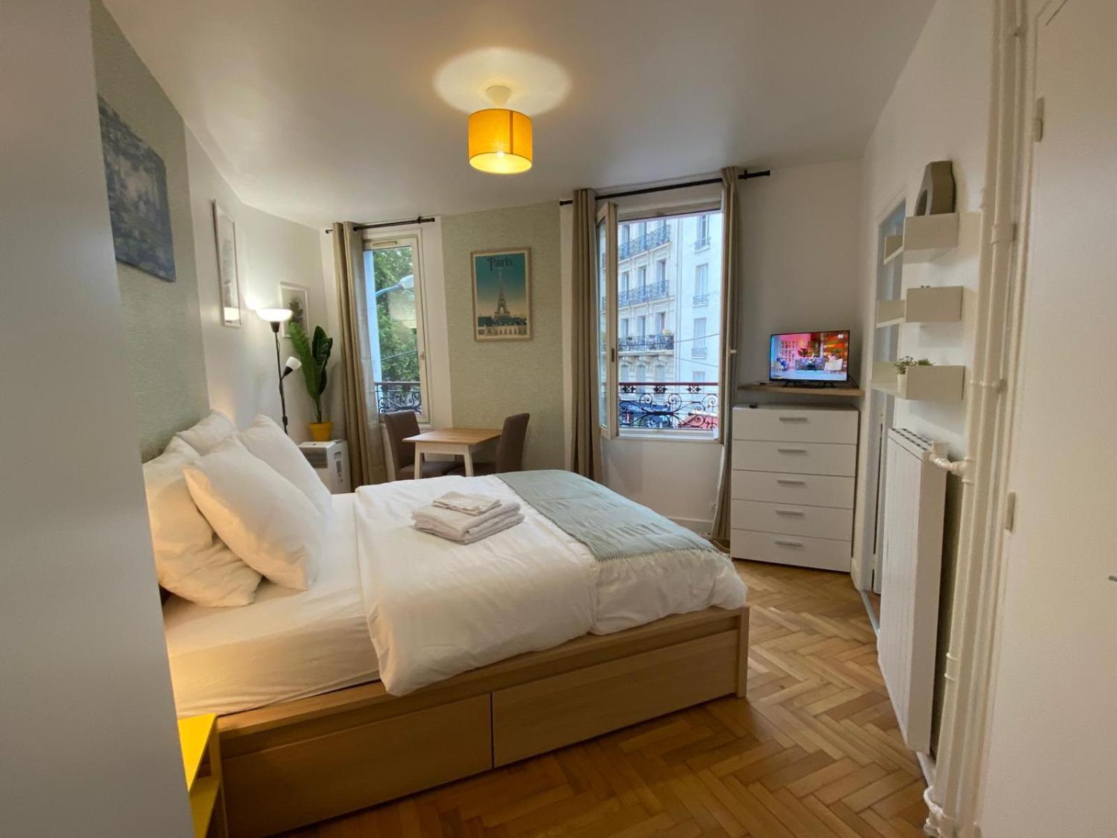 Studio Number 6 Pantin Bagian luar foto